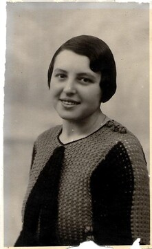 Frančiška Karuza, rojena Slivar Slivar cca.1935